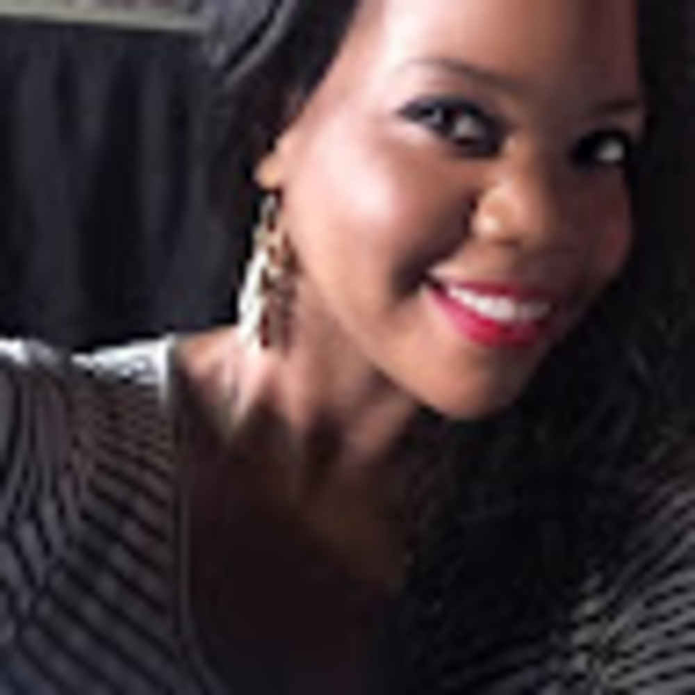 Meet your Posher, Anjoli.